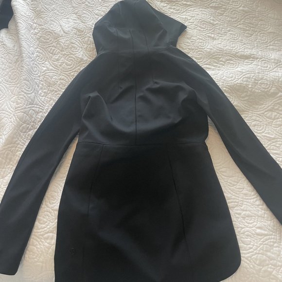 Rare Lululemon Glyde Along Softshell Black Size 2 - Picture 10 of 11